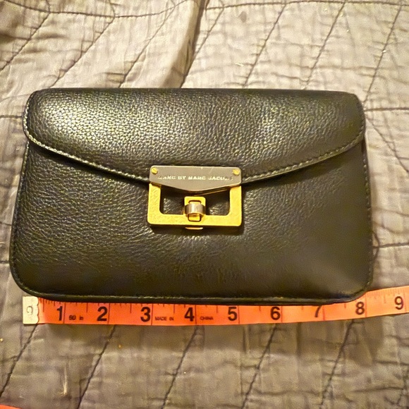 Marc By Marc Jacobs Crossbody - Black Leather, Excellent Condition - Picture 9 of 11